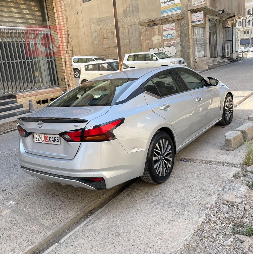 نيسان ألتيما